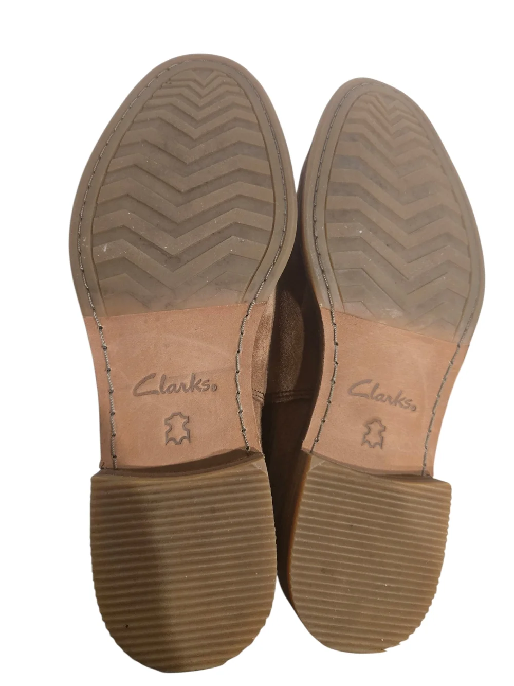 Clarks Women's Tan Suede Chelsea Boots